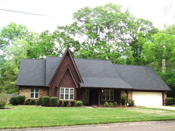 47 Little John Ln, Columbus, MS 39705