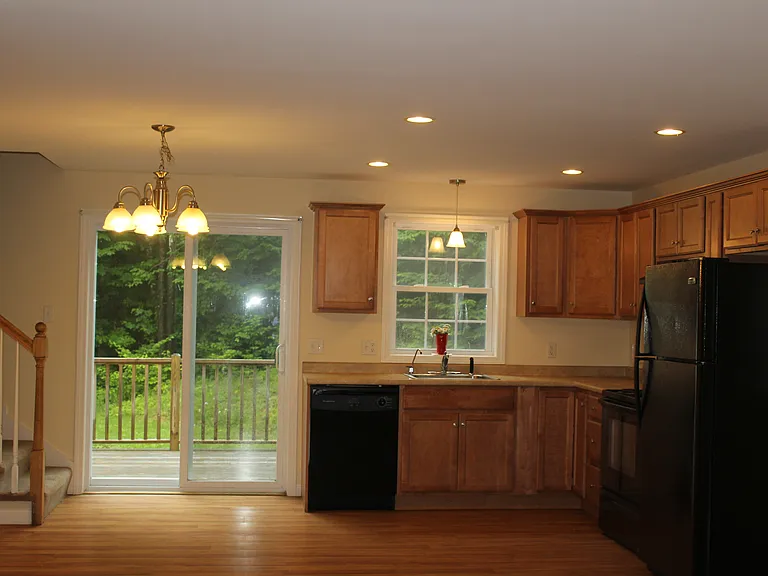 767 1st Crown Point Rd — Photo 7