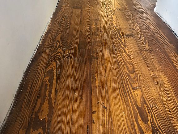 Entry hardwood floor 