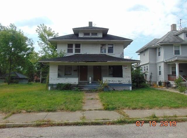 1st image of 924 Five Oaks Ave