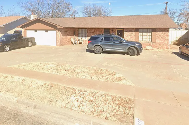 3 bed, 1536 sqft, $1,600 — Photo 1