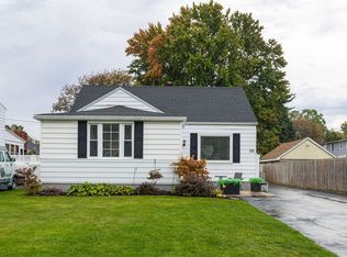 201 Dorsey Rd, Rochester, NY 14616