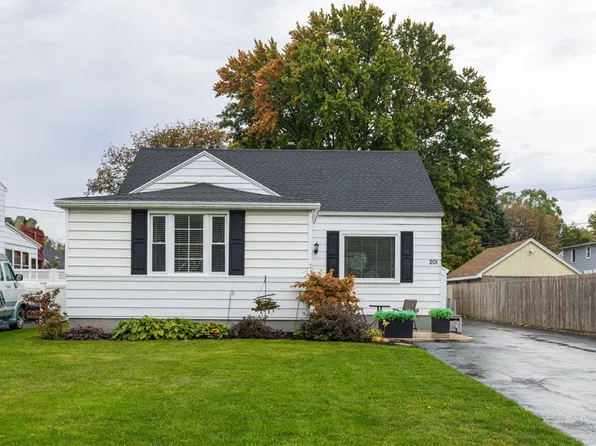 201 Dorsey Rd, Rochester, NY 14616