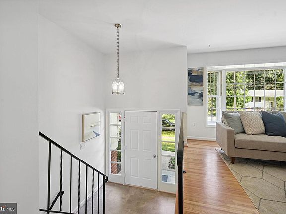 2nd image of 712 Owens St #36