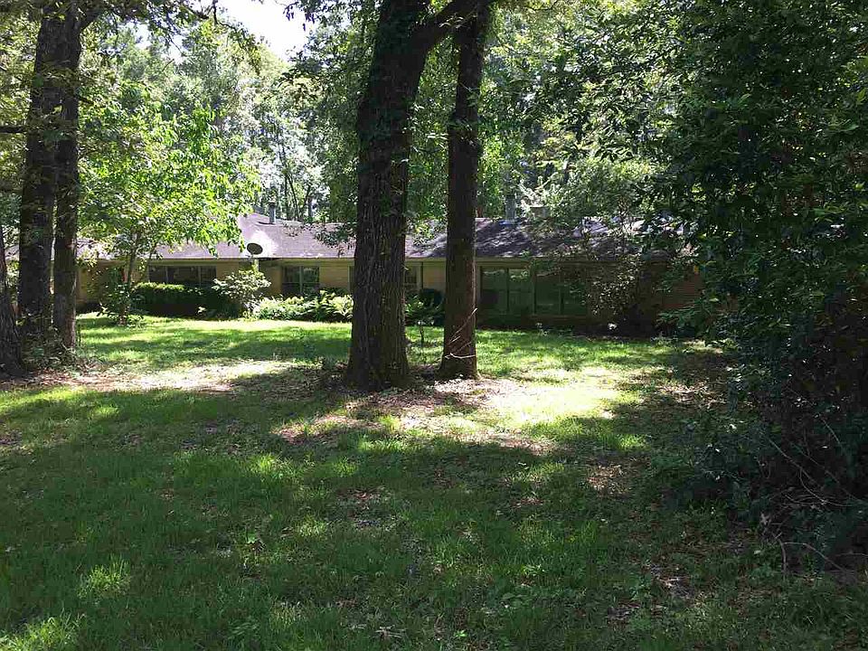 1st image of 718 East St