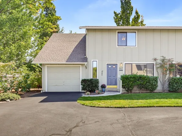 669 Park St, Ashland, OR 97520