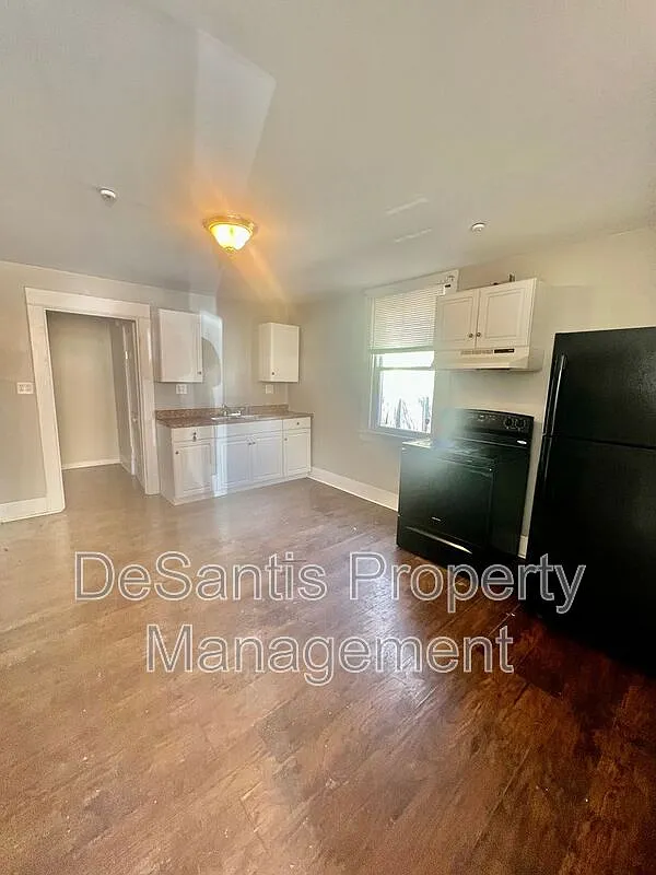 Building Photo - 1108 Beaver Rd #2