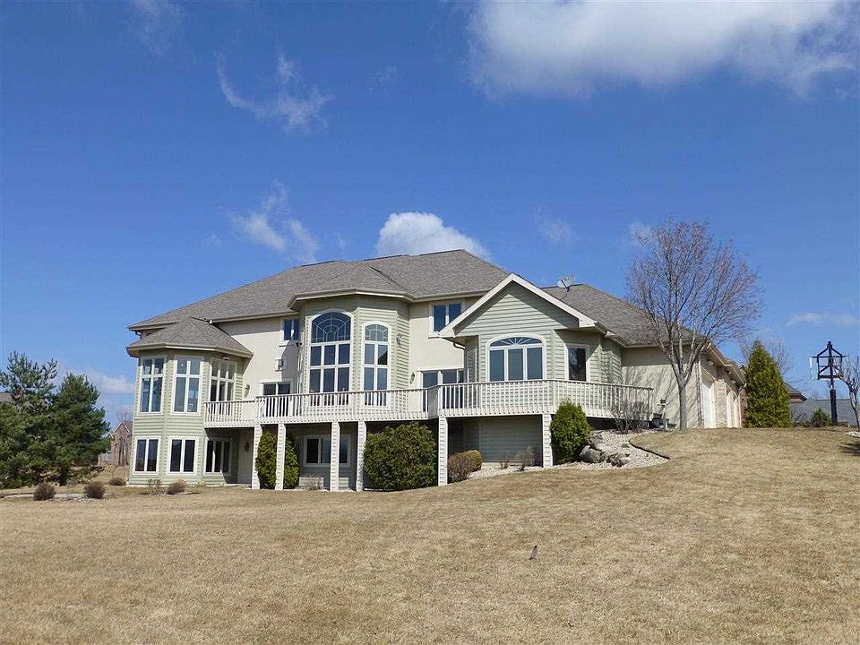 2nd image of 14 Turnwood Cir