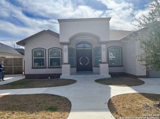 5834 Tree View St, San Antonio, TX 78220