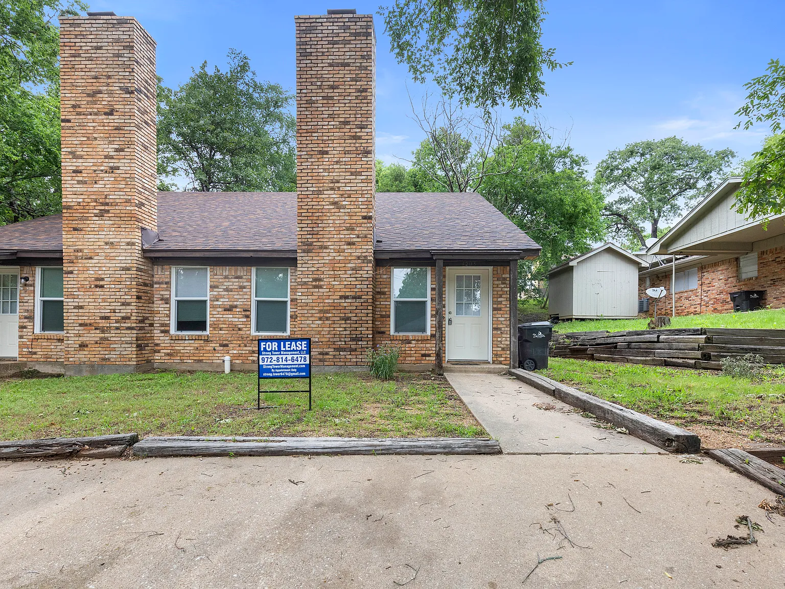 1205 W Texas St — Photo 3
