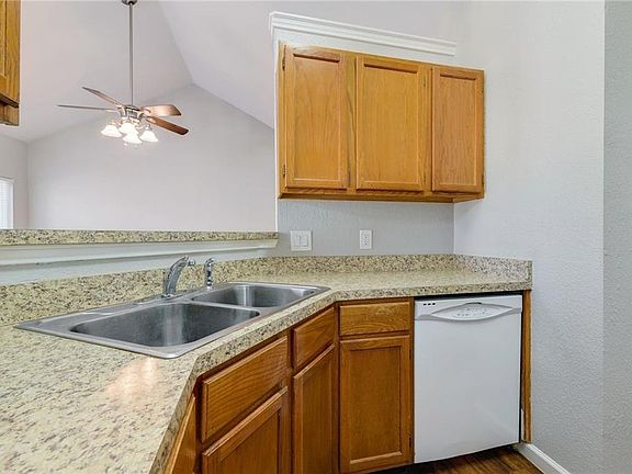 5th image of 512 Purple Sage Dr