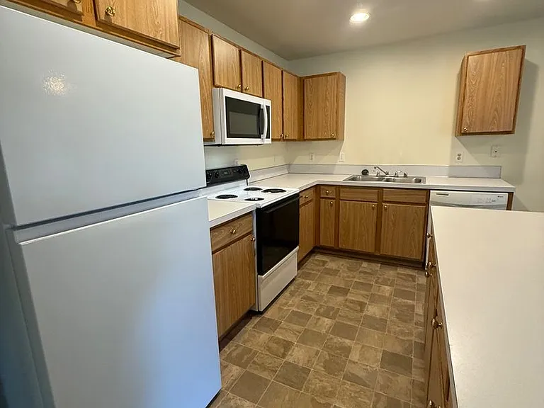 1718 SE 11th Ave — Photo 12