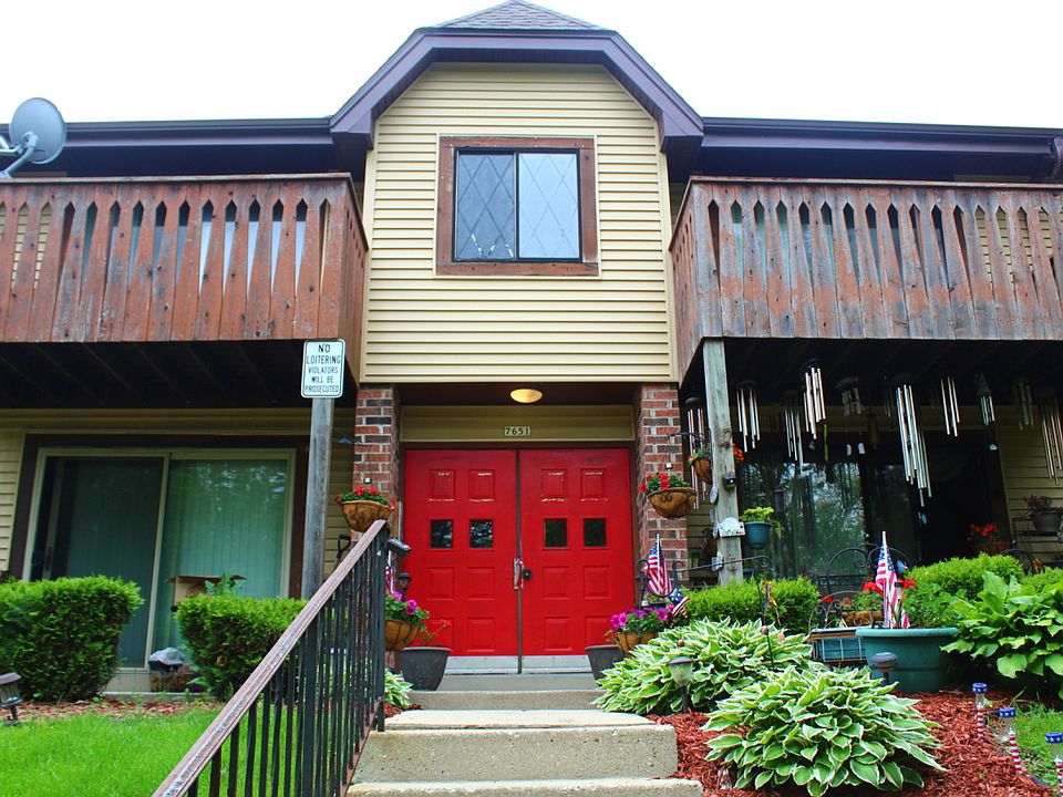 1st image of 7651 N 60th St APT 202