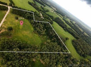 2 Greystone Rd, Eldon, MO 65026