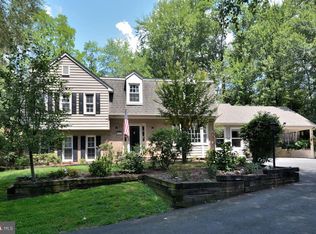 9849 Marcliff Ct, Vienna, VA 22181