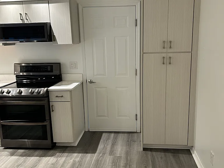 6645 Pineview Ter — Photo 18