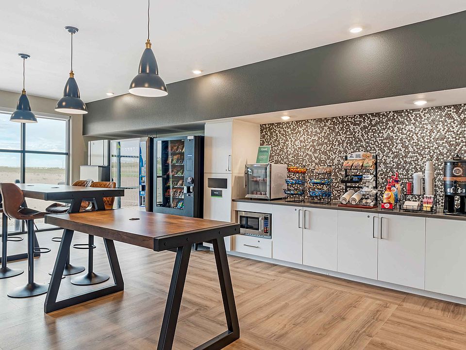 Free Grab-and-Go Breakfast