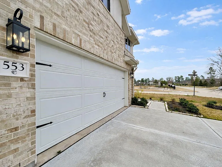 553 Sand Branch Dr — Photo 4