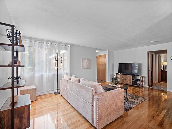 5th image of 1608 W 8th Ave #203