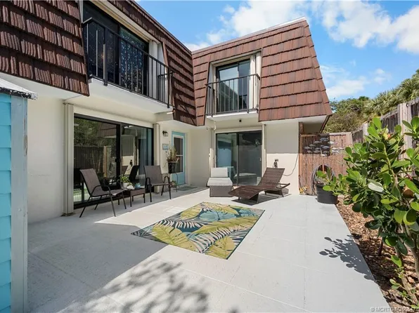 6057 SE Riverboat Dr, Stuart, FL 34997