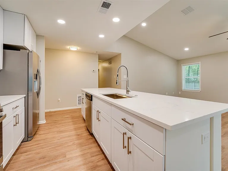 21 E Brookberry Ct — Photo 8