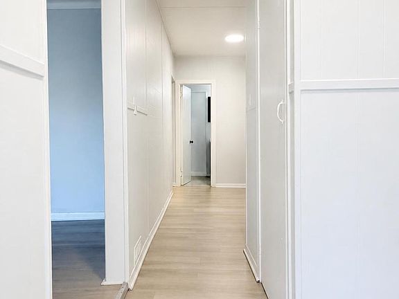 3rd image of 1011 Albert Rd #1