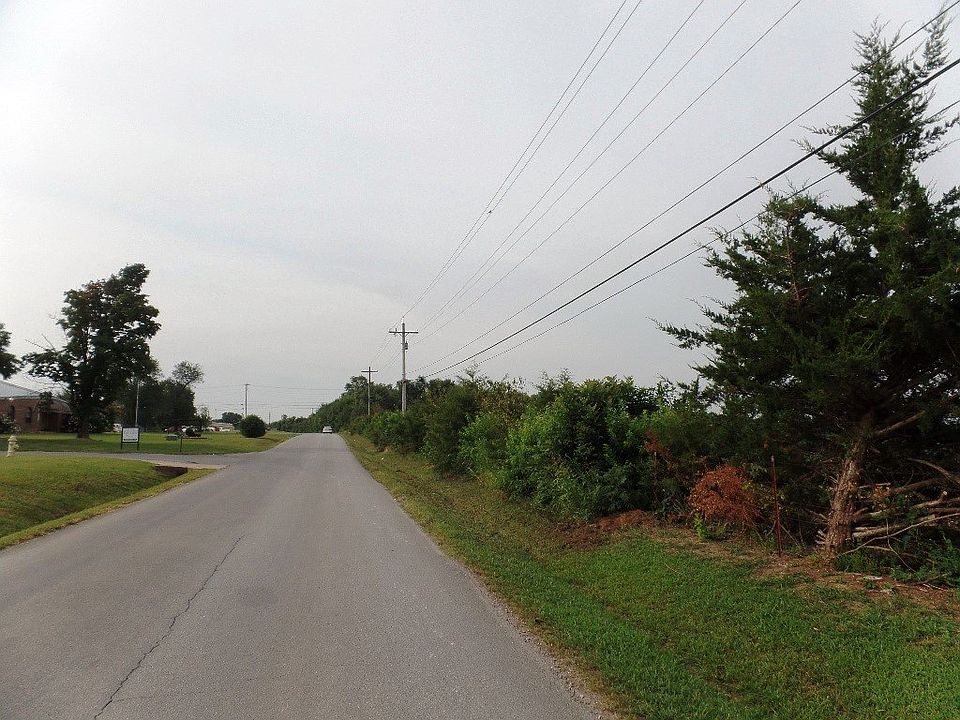 2nd image of 1502 Waukesha Rd