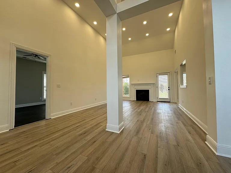 806 Muscogee Way — Photo 37
