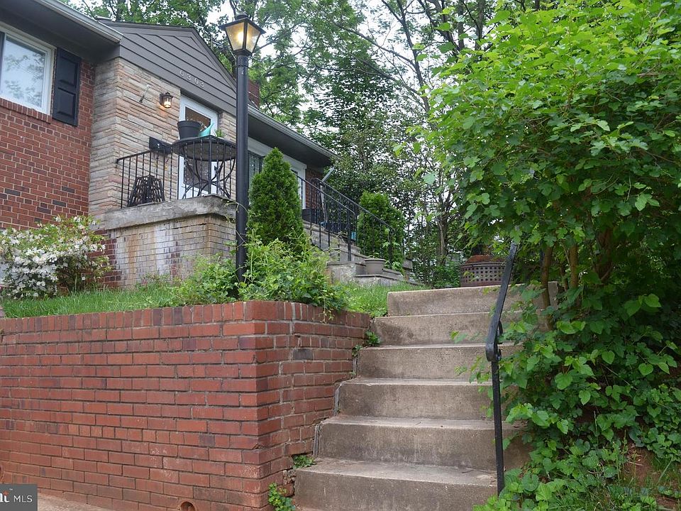 2nd image of 6303 Kirby Rd
