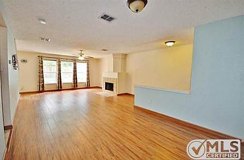 4th image of 336 Capricorn Dr