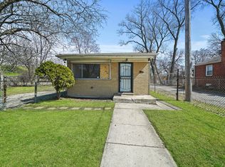 6625 S Hartwell Ave, Chicago, IL 60637