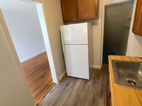 5th image of 503 E Nelson Ave
