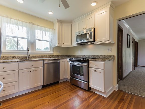Main House Updated Kitchen