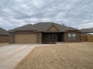 3 Misty Morning Ln, Elgin, OK 73538