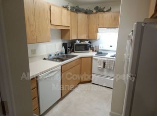 1657 N 5th St APT 204, Laramie, WY 82072
