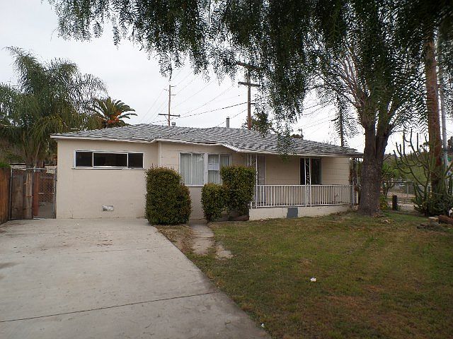 1st image of 6882 Akins Ave