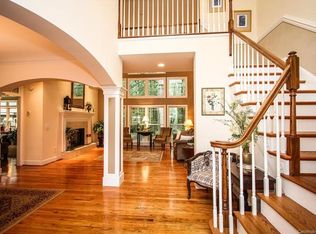 10326 Windtree Ln, Charlotte, NC 28215