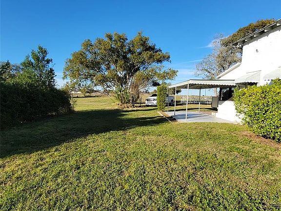3rd image of 506 Sunset Ln