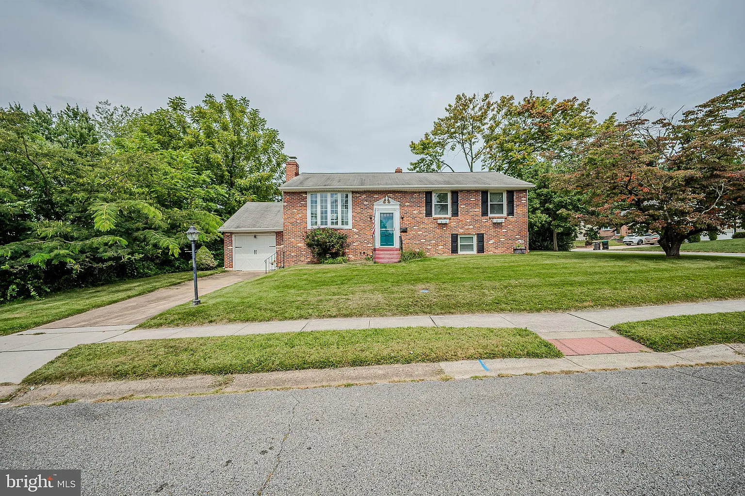 3207 Carillon Dr photo 1