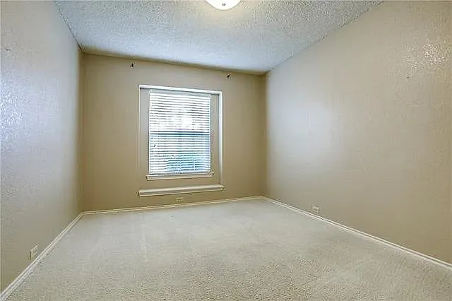 1207 Mistywood Ln — Photo 19