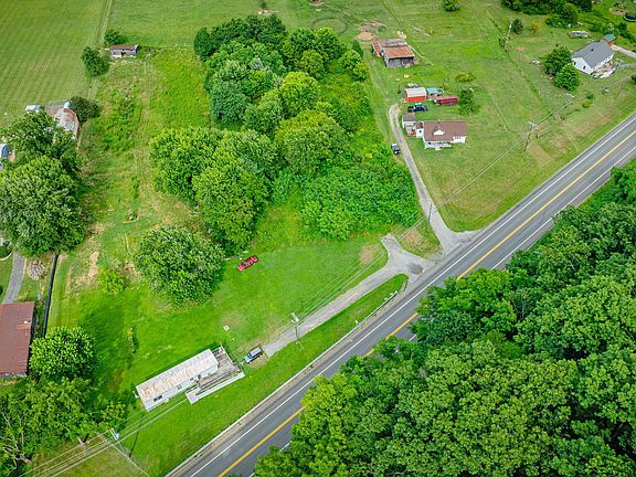 2nd image of 3843 Highway 81 S
