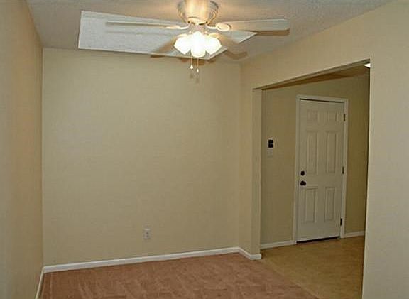 5th image of 16 Crossroads Dr