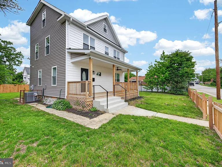 5306 Ethelbert Ave — Photo 2