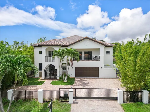 2490 NE 22nd St, Pompano Beach, FL 33062