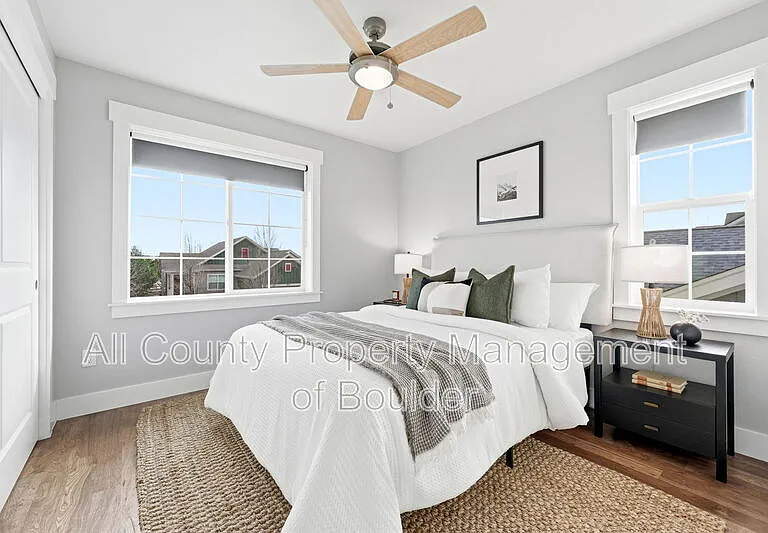 2823 Clear Creek Ln — Photo 24