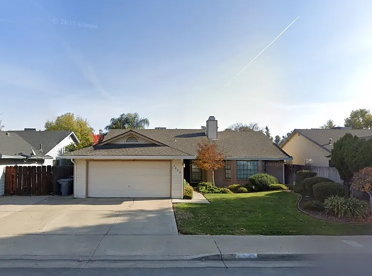 4062 Glendale Ct — Photo 1