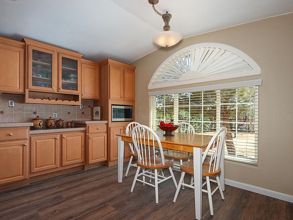 4th image of 51258 W Mayer Blvd