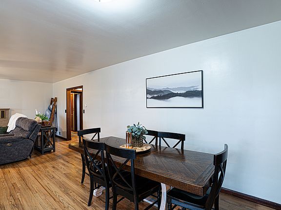 5th image of 401 W 200 S