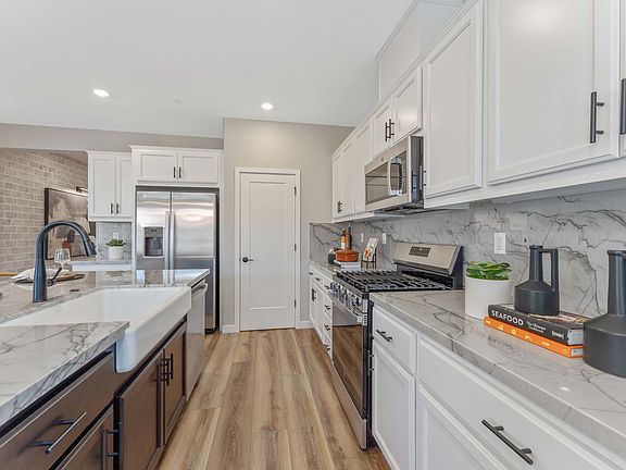 150 Toyon Drive