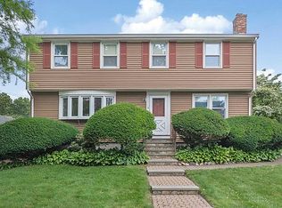 6 Manor Rd, Waltham, MA 02453